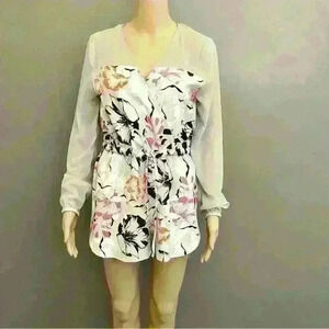 Long Sleeves Rompers with adjustable waist. Size XS-Small